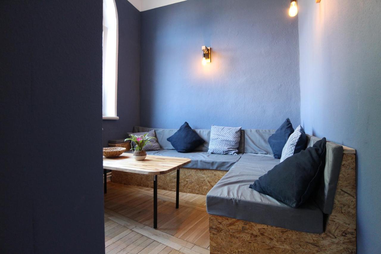 Blue Doors Hostel Ktv Росток Екстериор снимка