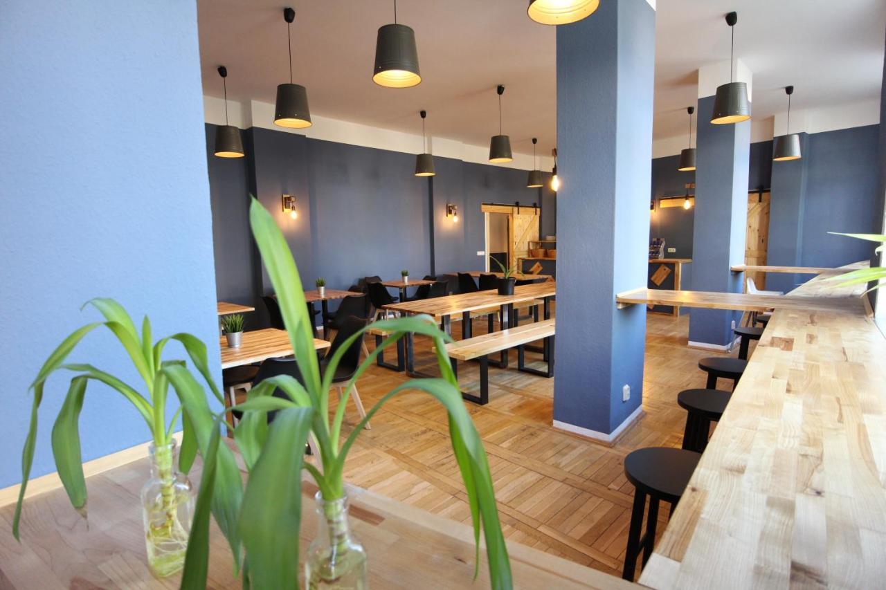 Blue Doors Hostel Ktv Росток Екстериор снимка