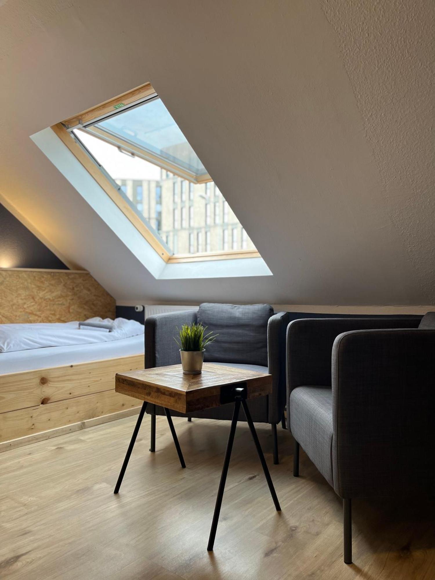 Blue Doors Hostel Ktv Росток Екстериор снимка
