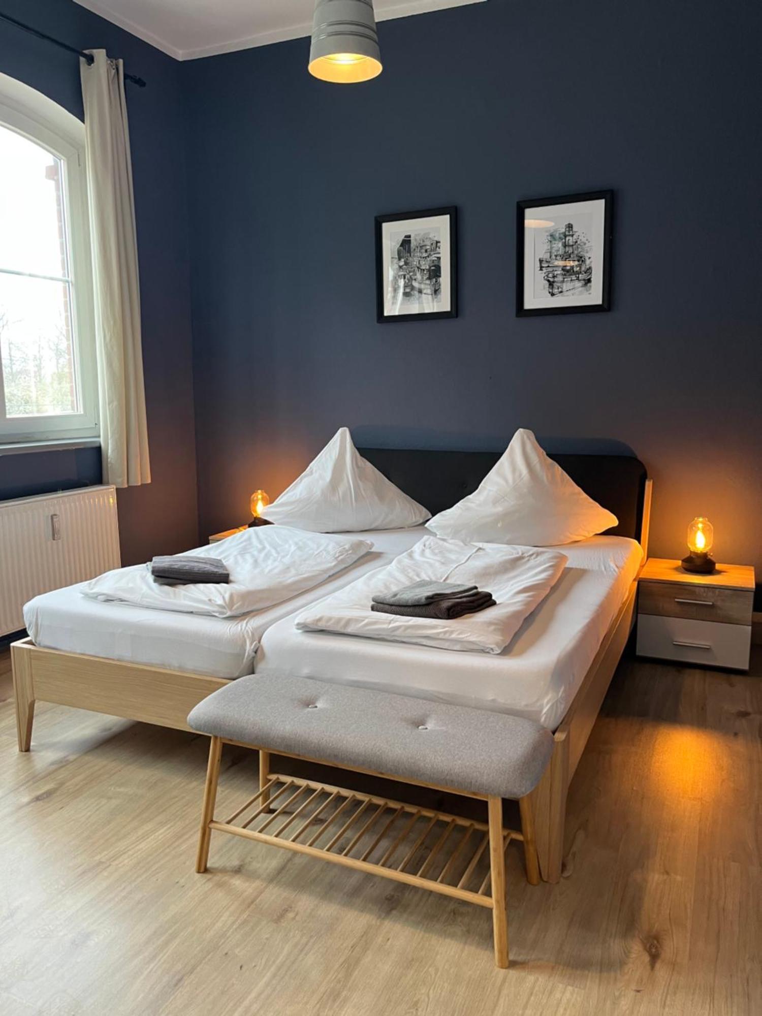 Blue Doors Hostel Ktv Росток Екстериор снимка