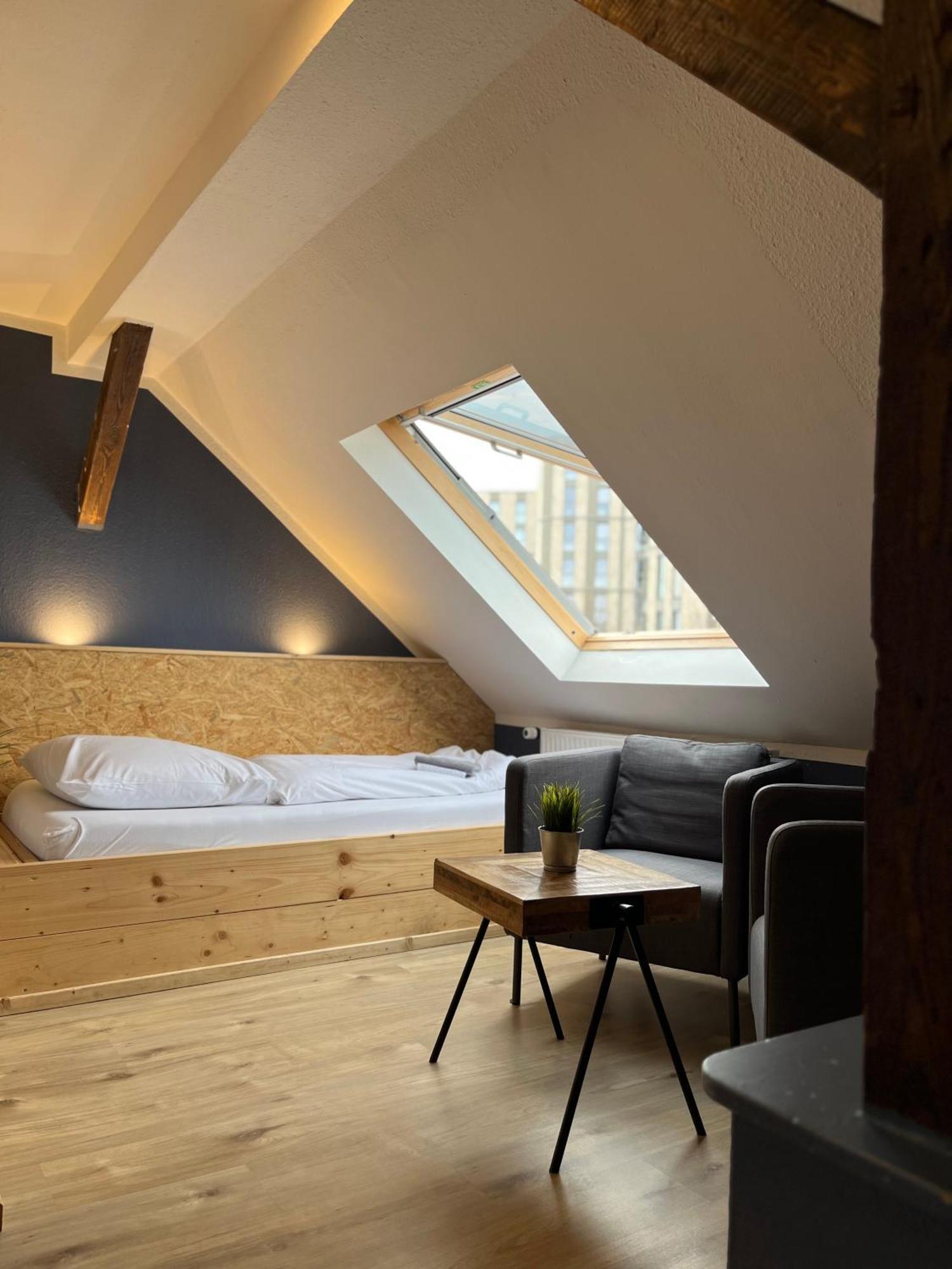Blue Doors Hostel Ktv Росток Екстериор снимка