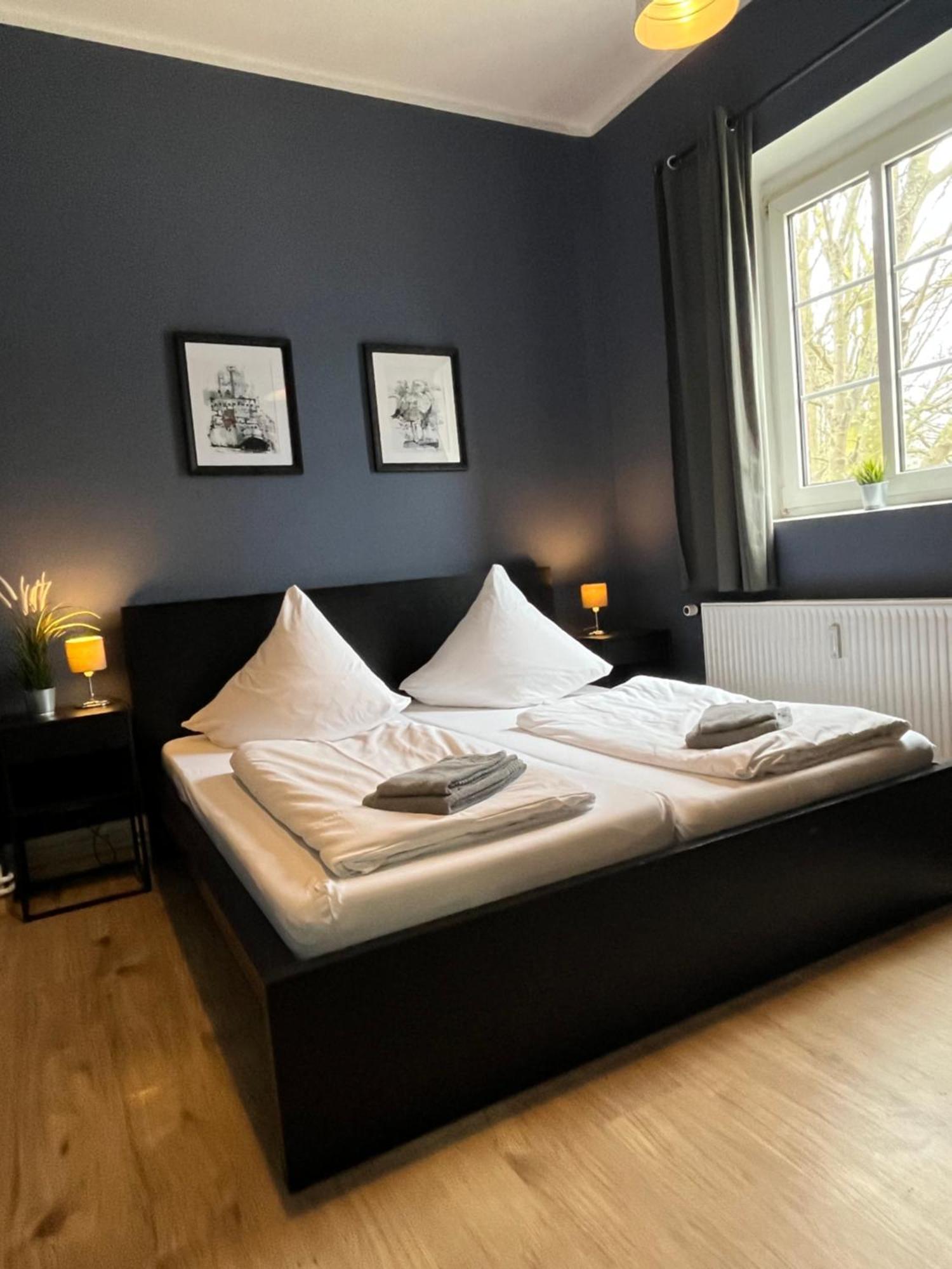 Blue Doors Hostel Ktv Росток Екстериор снимка