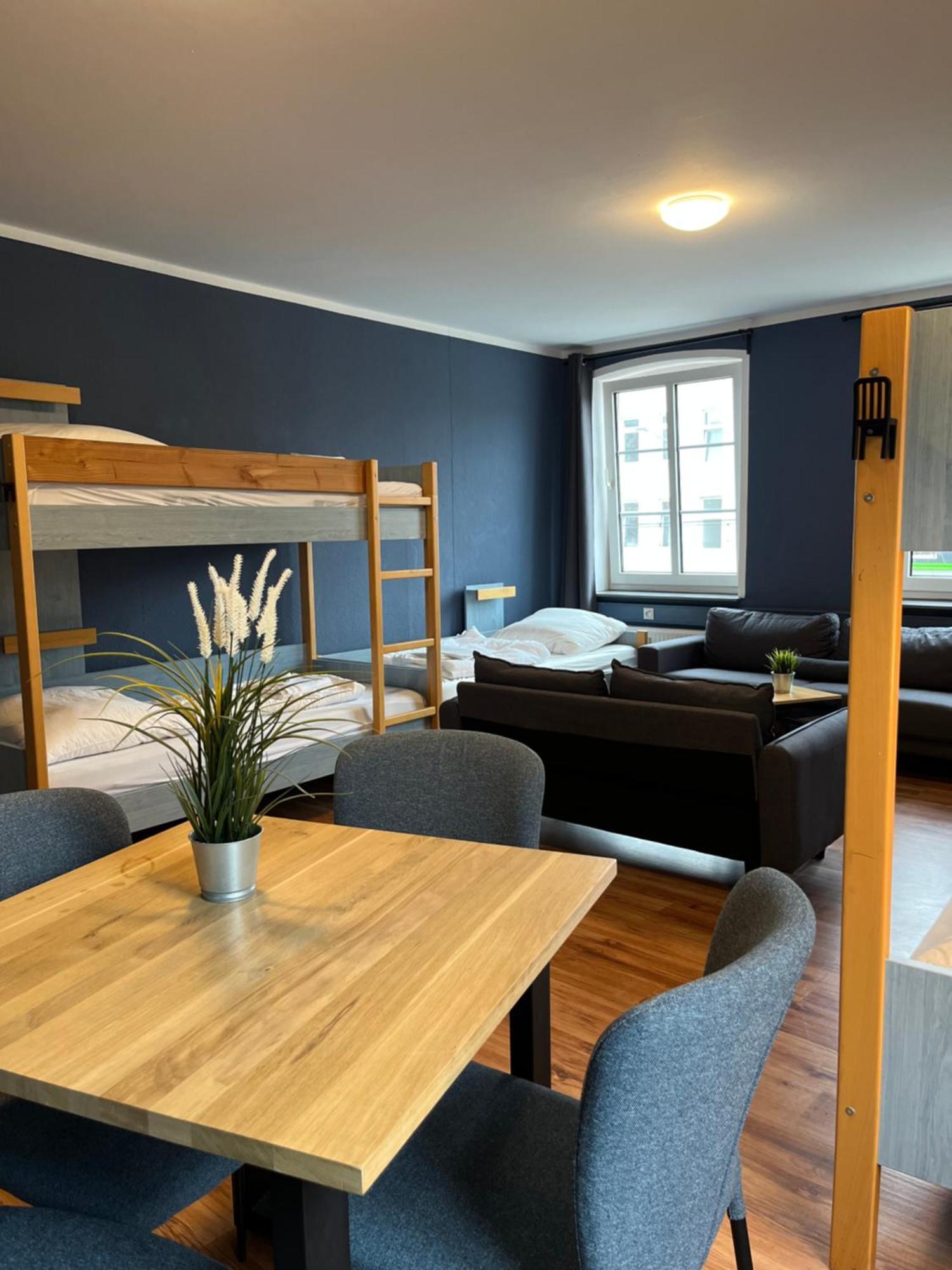 Blue Doors Hostel Ktv Росток Екстериор снимка