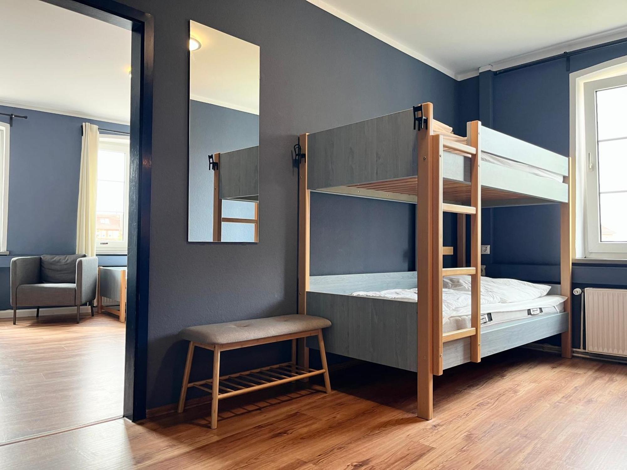 Blue Doors Hostel Ktv Росток Екстериор снимка