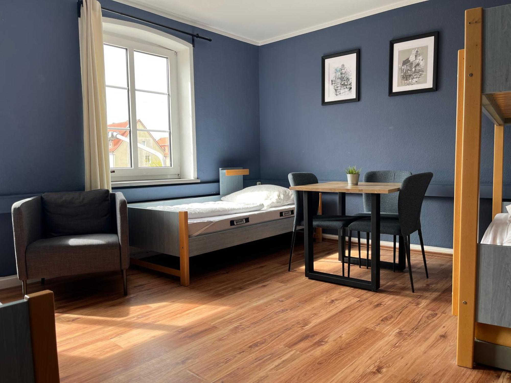 Blue Doors Hostel Ktv Росток Екстериор снимка