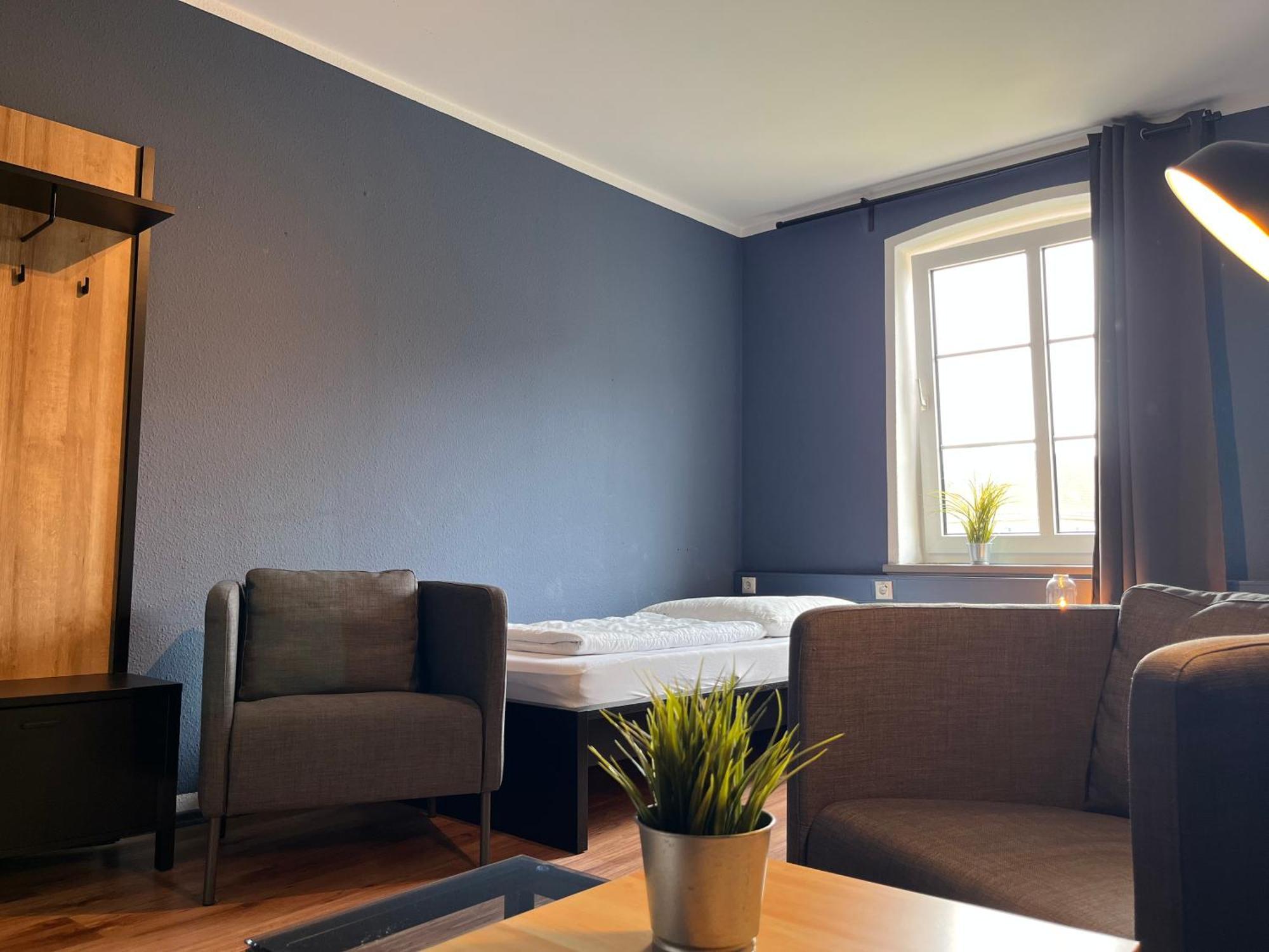 Blue Doors Hostel Ktv Росток Екстериор снимка