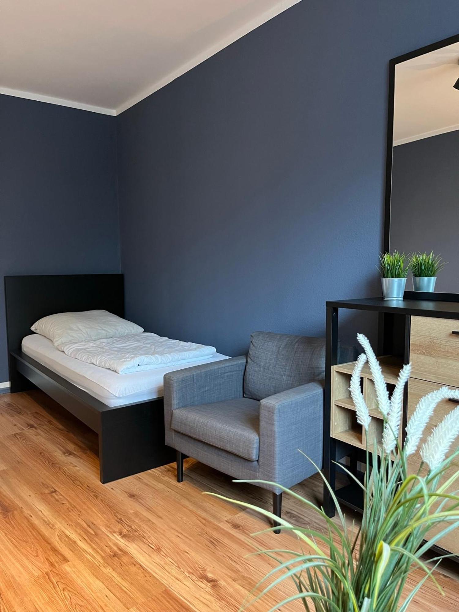 Blue Doors Hostel Ktv Росток Екстериор снимка